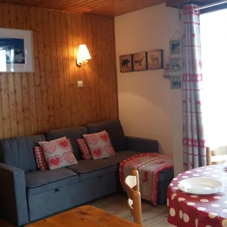 Les Apartment *